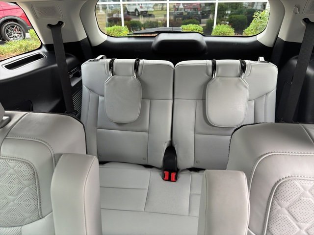 Certified 2025 Ford Explorer Platinum w/ Ultimate Package image 27