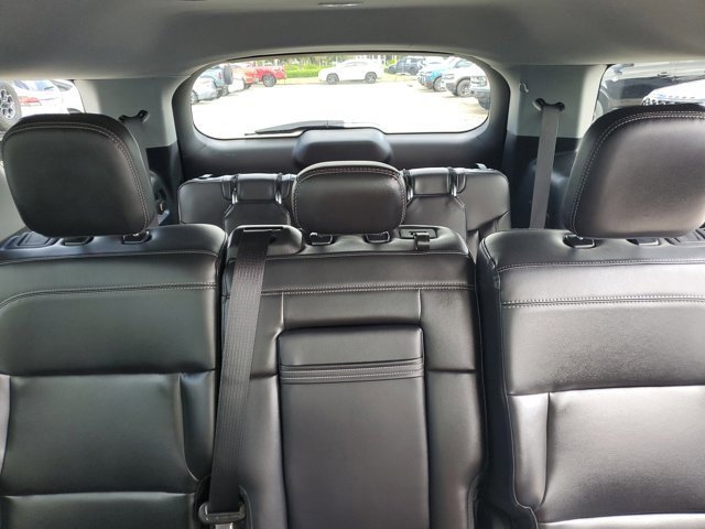 Certified 2023 Ford Explorer XLT w/ Equipment Group 202A image 18