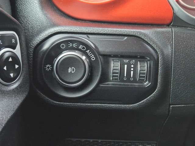 Used 2018 Jeep Wrangler Unlimited Rubicon AWD/4WD image 21