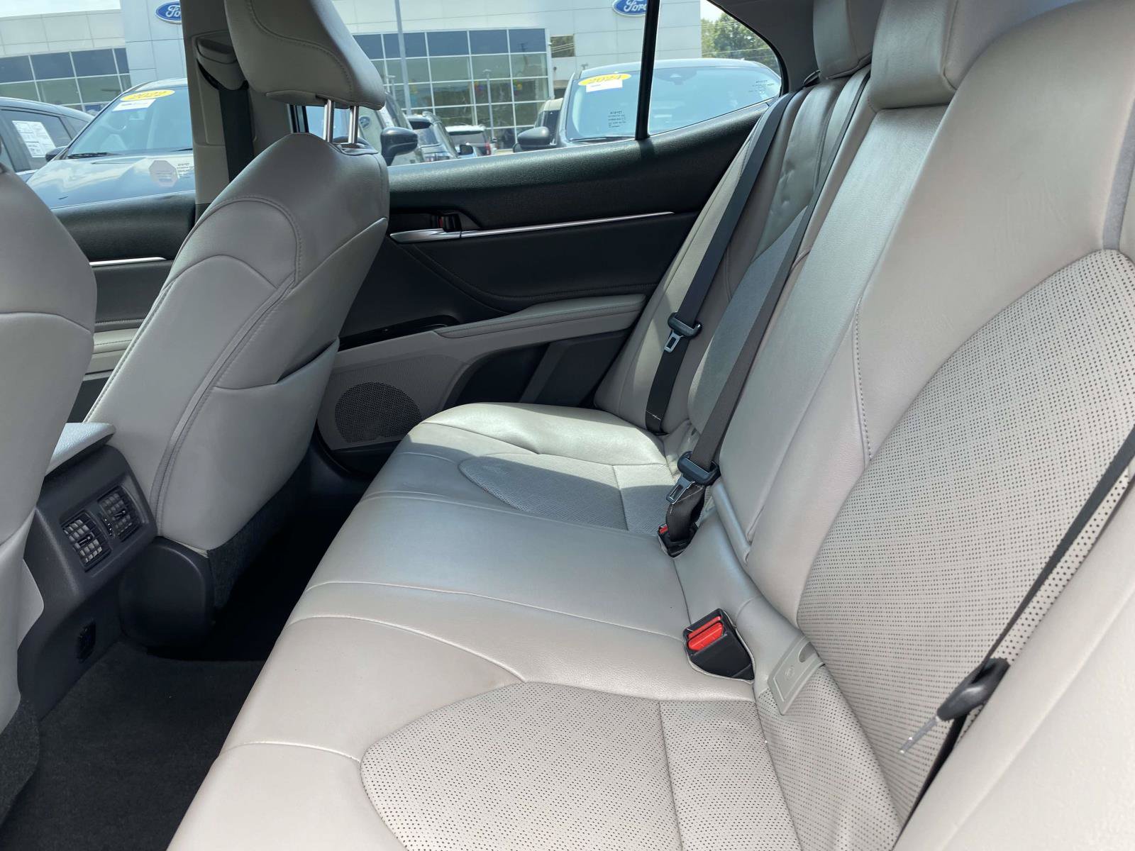 Used 2018 Toyota Camry XSE w/ Driver Assist Package FWD image 11