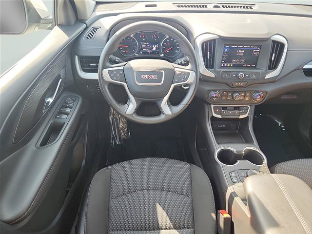 Used 2023 GMC Terrain SLE w/ Driver Convenience Package AWD/4WD image 9