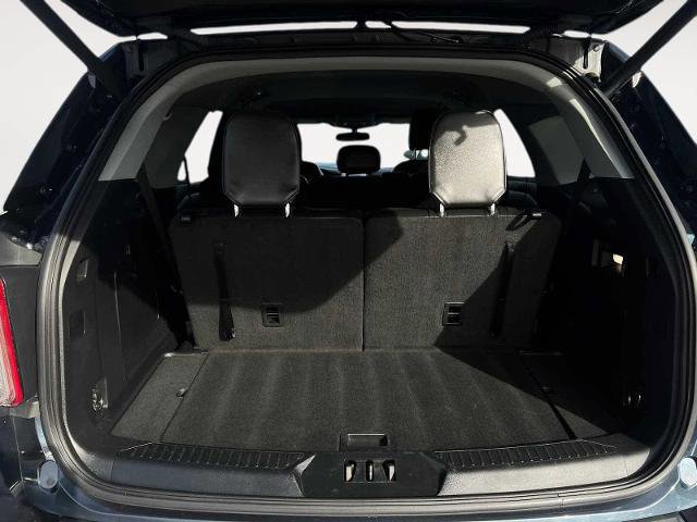 Certified 2022 Ford Explorer XLT w/ Equipment Group 202A image 10