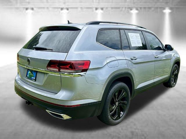 Used 2023 Volkswagen Atlas SE w/ Black Wheel Package FWD image 5