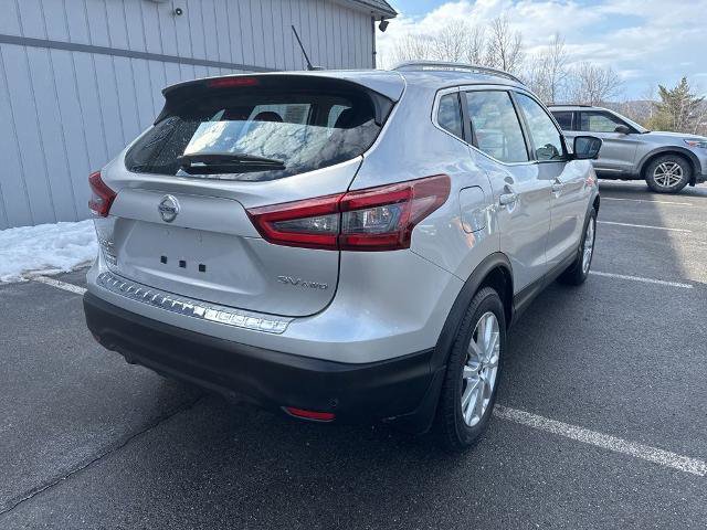 Used 2022 Nissan Rogue Sport SV w/ Technology Package AWD/4WD image 3