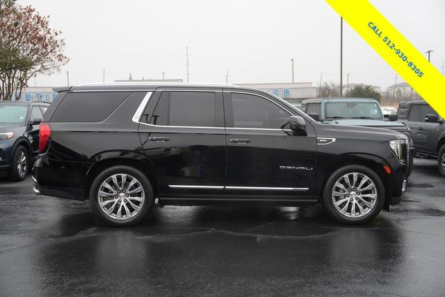 Used 2021 GMC Yukon Denali w/ Denali Premium Package image 3