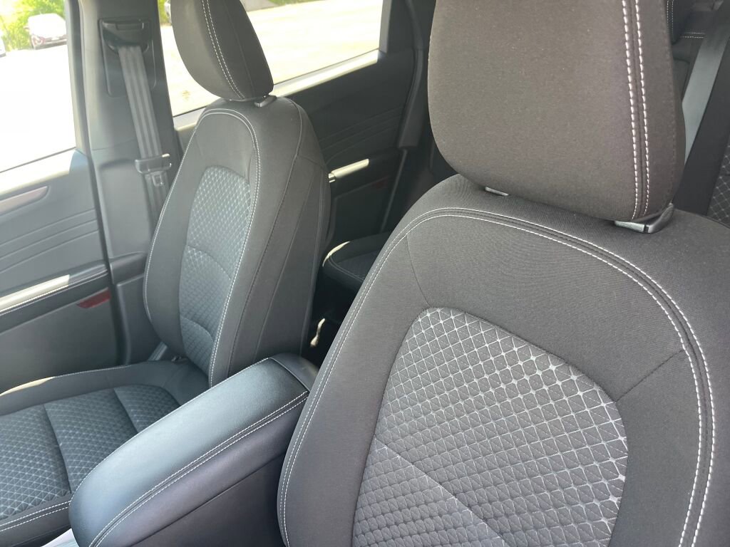 Certified 2023 Ford Escape Active w/ Cold Weather Package FWD image 6