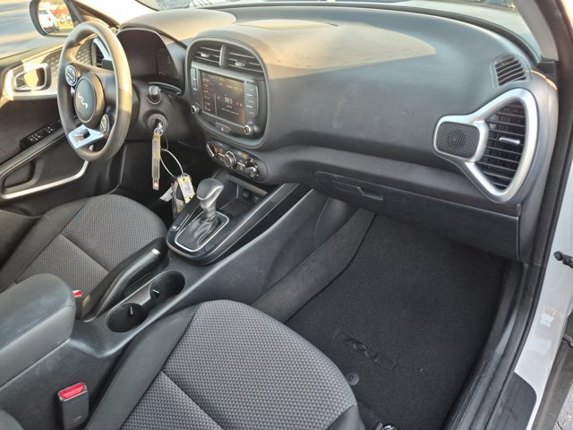 Used 2024 Kia Soul LX FWD image 34