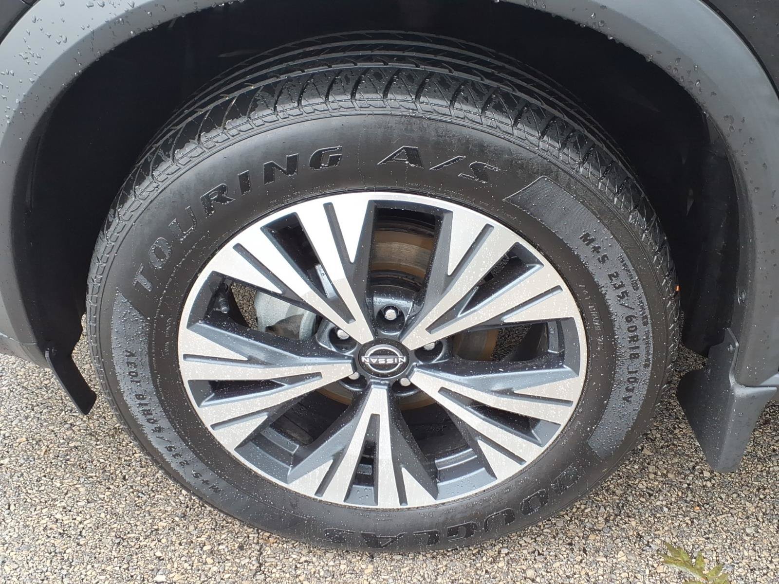 Used 2023 Nissan Rogue SV AWD/4WD image 9