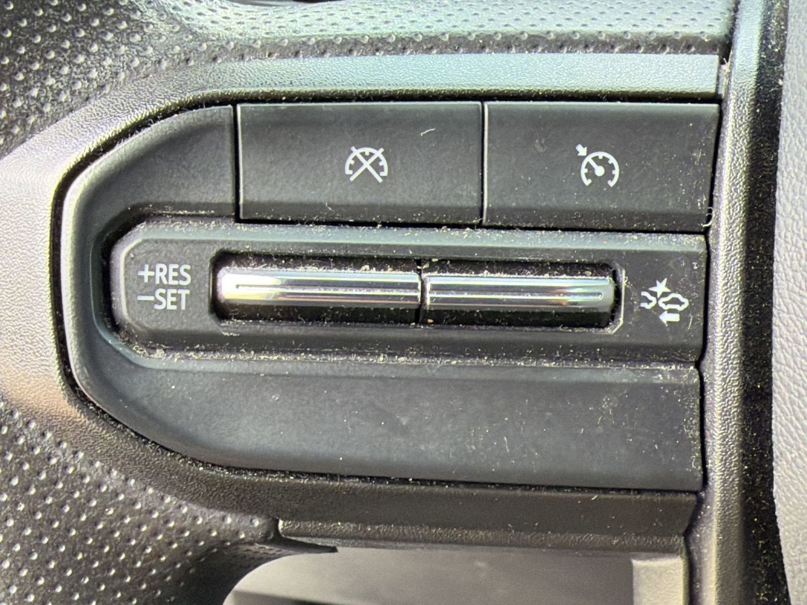 Used 2024 Chevrolet Colorado Trail Boss AWD/4WD image 17