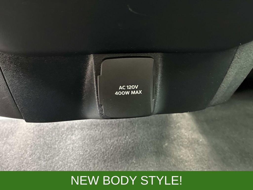 Certified 2025 Ford Expedition Active image 20