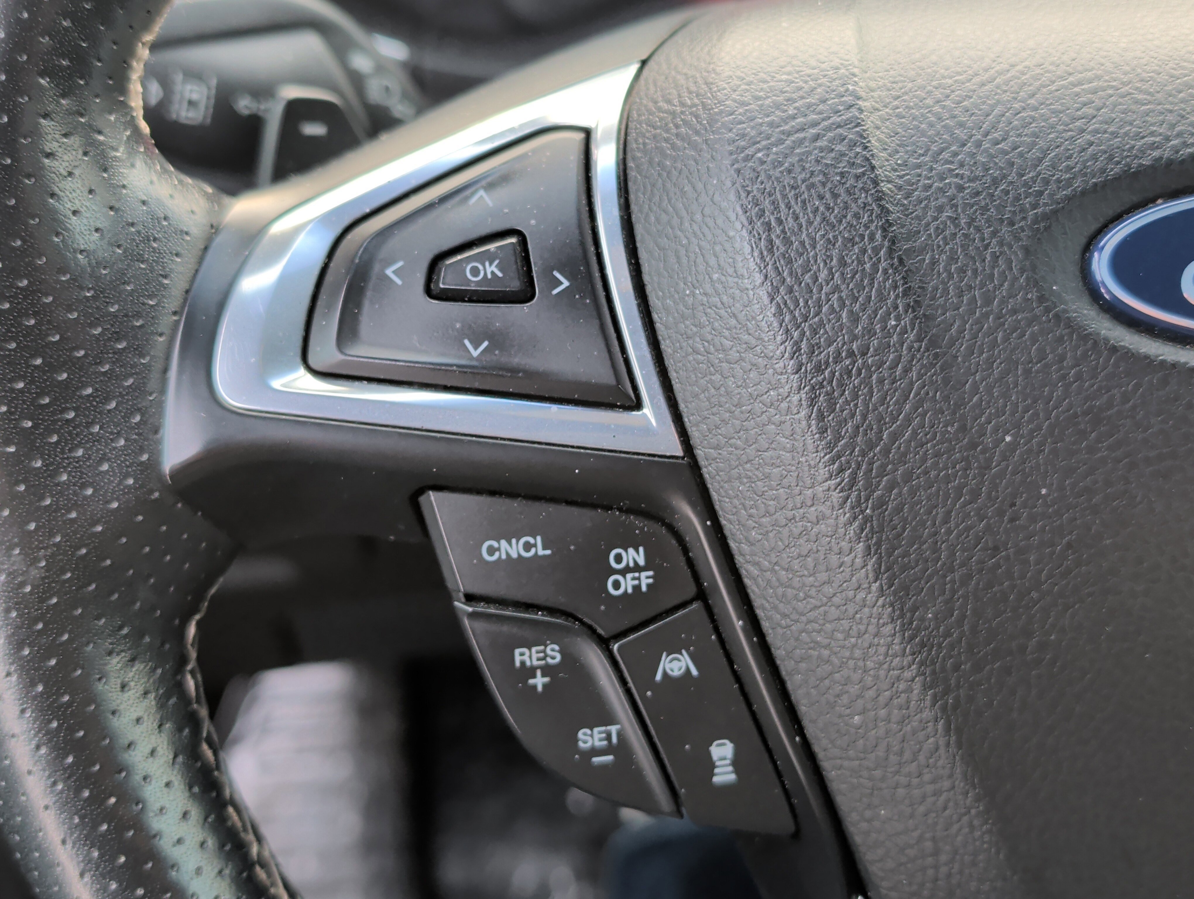 Certified 2020 Ford Edge ST w/ Equipment Group 401A image 28