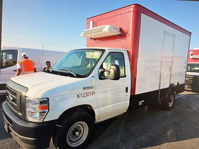 Certified 2024 Ford E-350 and Econoline 350 Super Duty w/ Power Windows & Locks Group RWD image 1