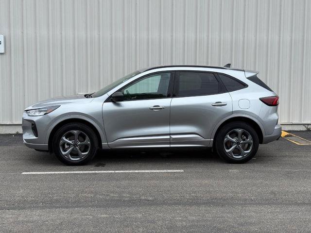 Certified 2024 Ford Escape ST-Line w/ Tech Pack #1 AWD/4WD image 2