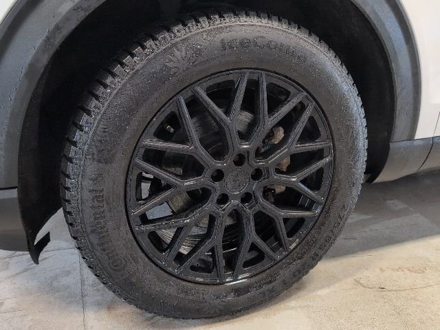 Certified 2021 Ford Explorer XLT image 11