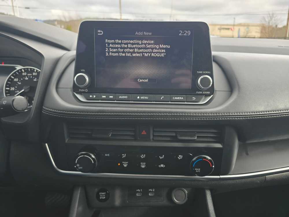 Used 2024 Nissan Rogue S image 12