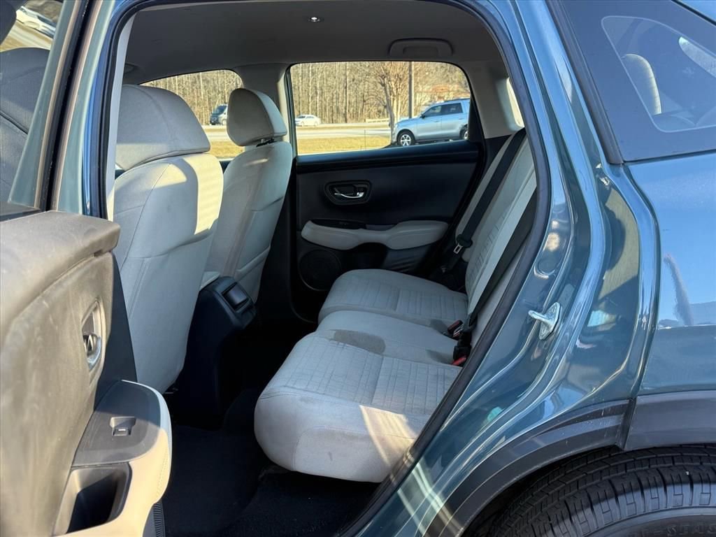 Used 2023 Honda HR-V LX image 12