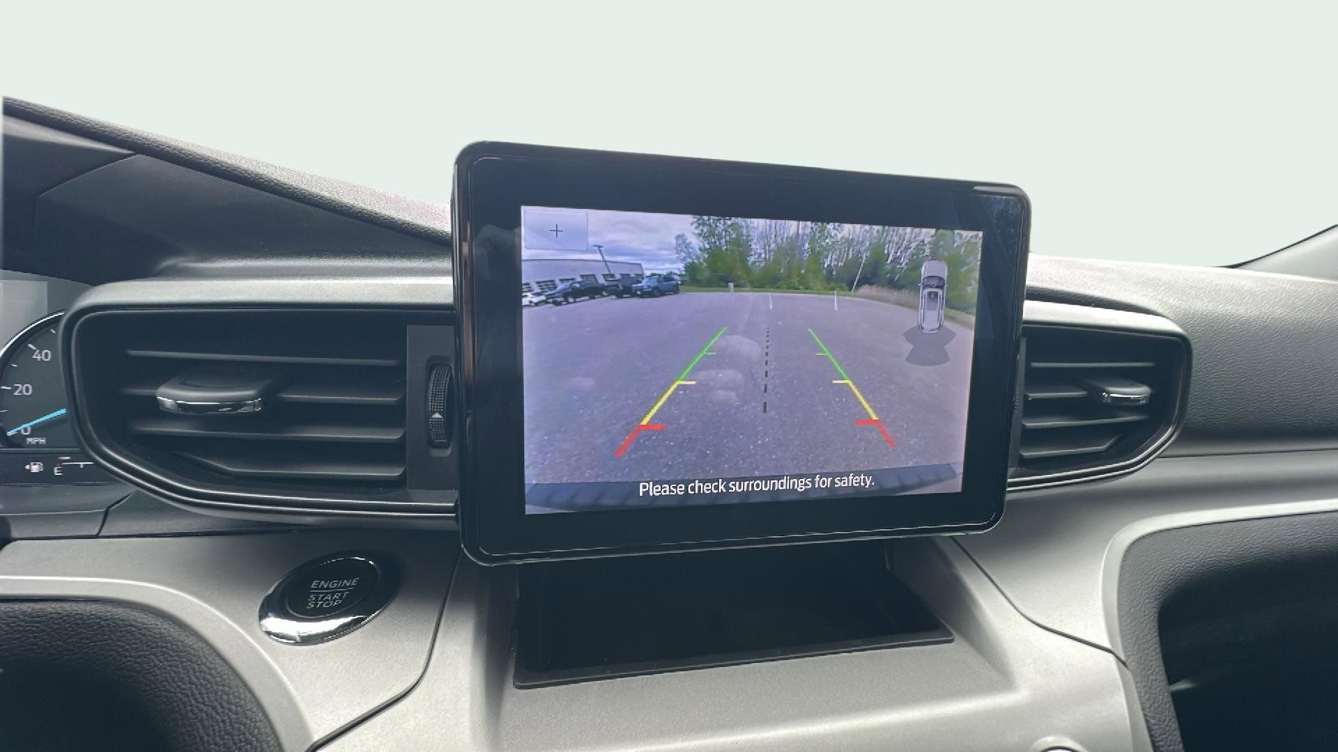 Certified 2022 Ford Explorer XLT image 23