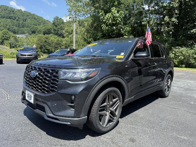 Certified 2025 Ford Explorer ST-Line w/ ST-Line Street Pack AWD/4WD image 1