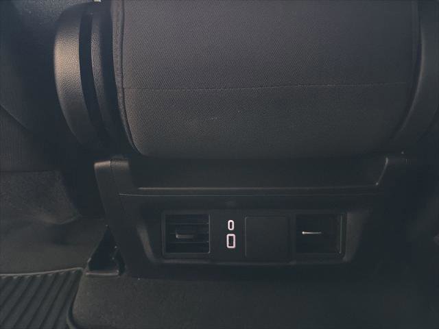 Used 2024 Chevrolet Silverado 2500 Custom w/ Custom Value Package image 8