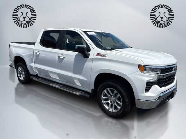 Used 2023 Chevrolet Silverado 1500 LT AWD/4WD image 3
