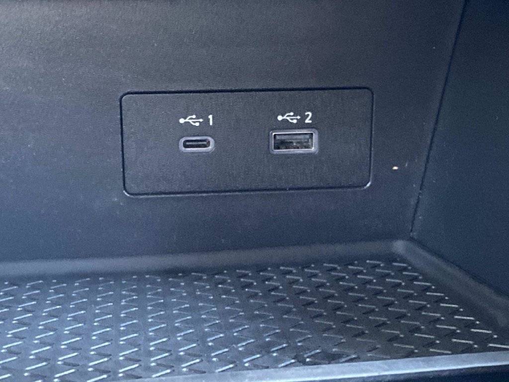 Used 2025 Nissan Pathfinder SV AWD/4WD image 31