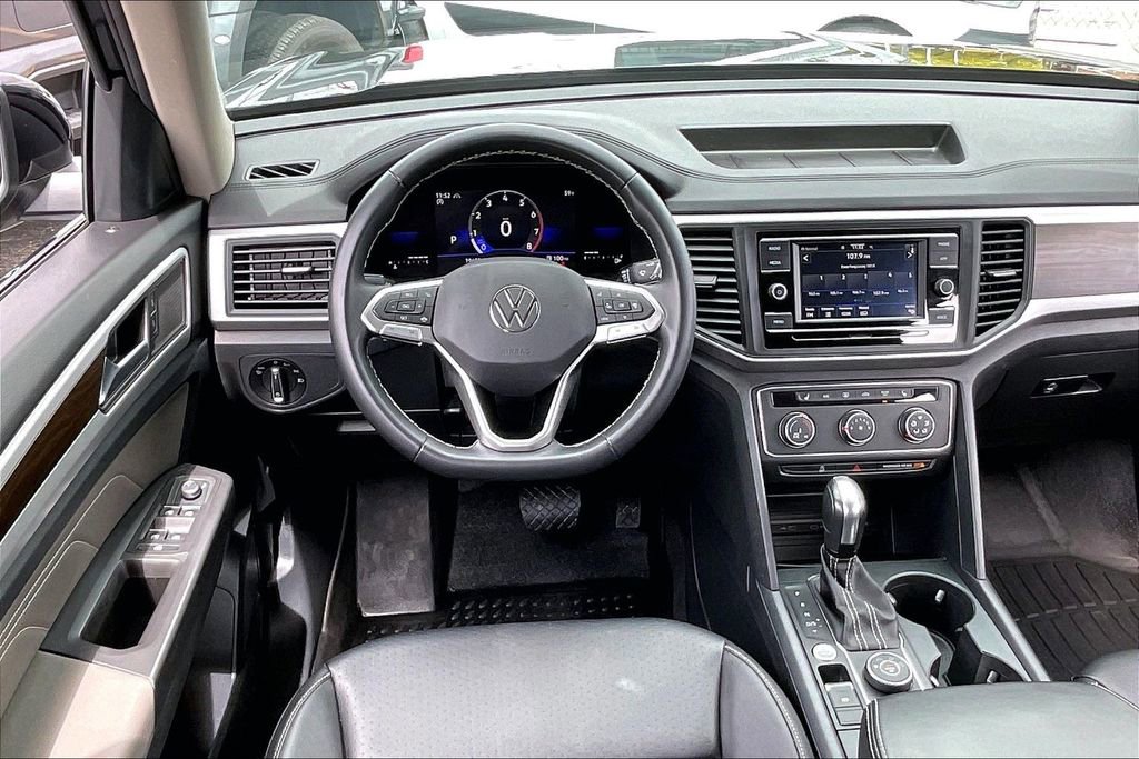 Used 2023 Volkswagen Atlas SE AWD/4WD image 4