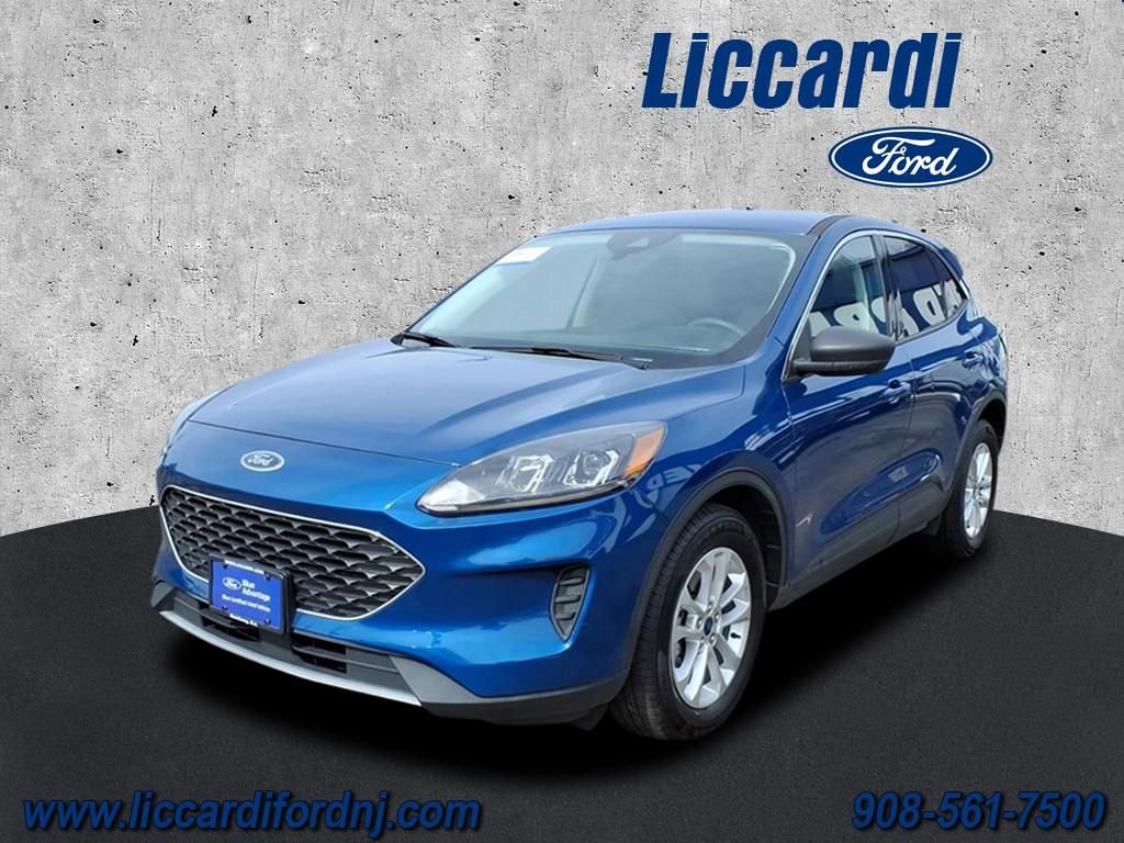 Certified 2022 Ford Escape SE image 3