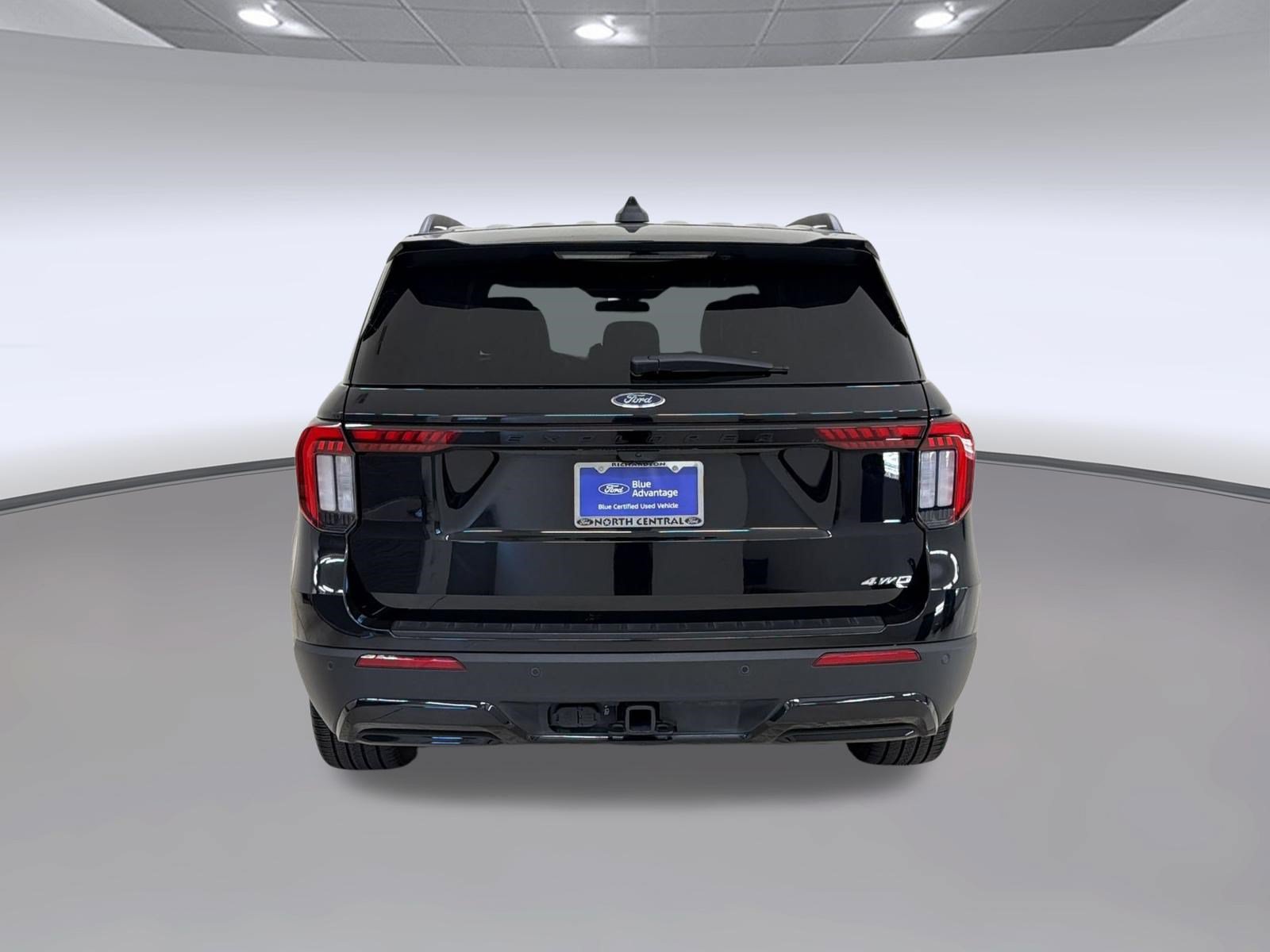 Certified 2025 Ford Explorer ST-Line w/ ST-Line Street Pack AWD/4WD image 10
