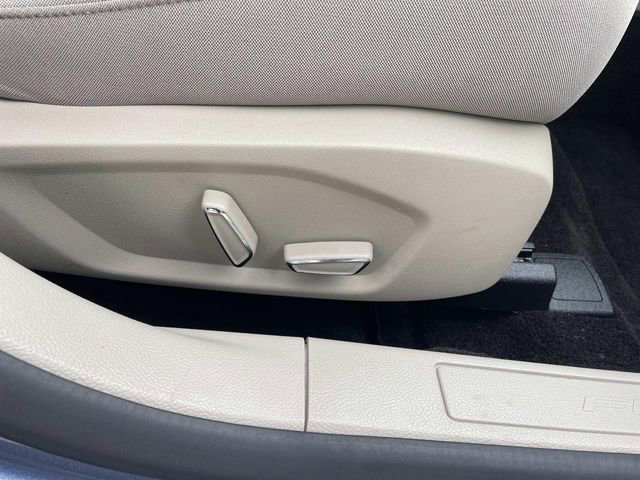 Certified 2018 Ford Fusion SE FWD image 37