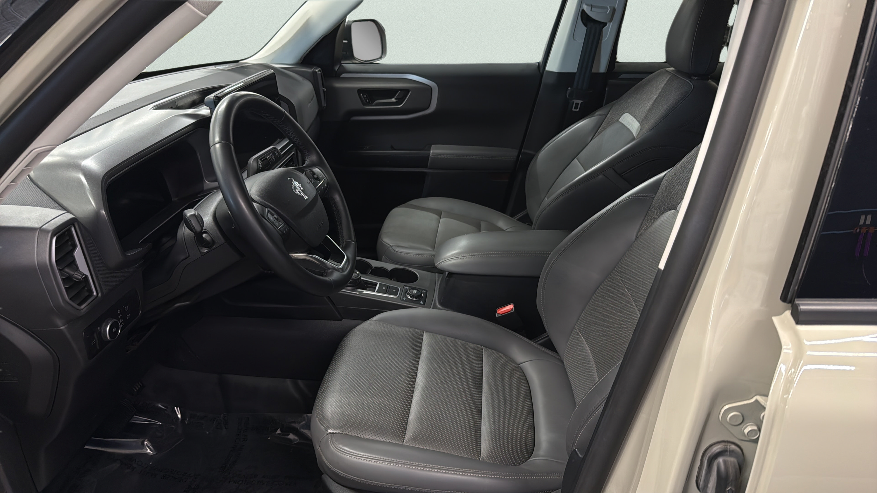 Certified 2025 Ford Bronco Sport Badlands AWD/4WD image 10