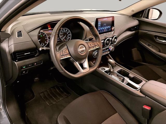 Used 2025 Nissan Sentra SV w/ All-Weather Package FWD image 12