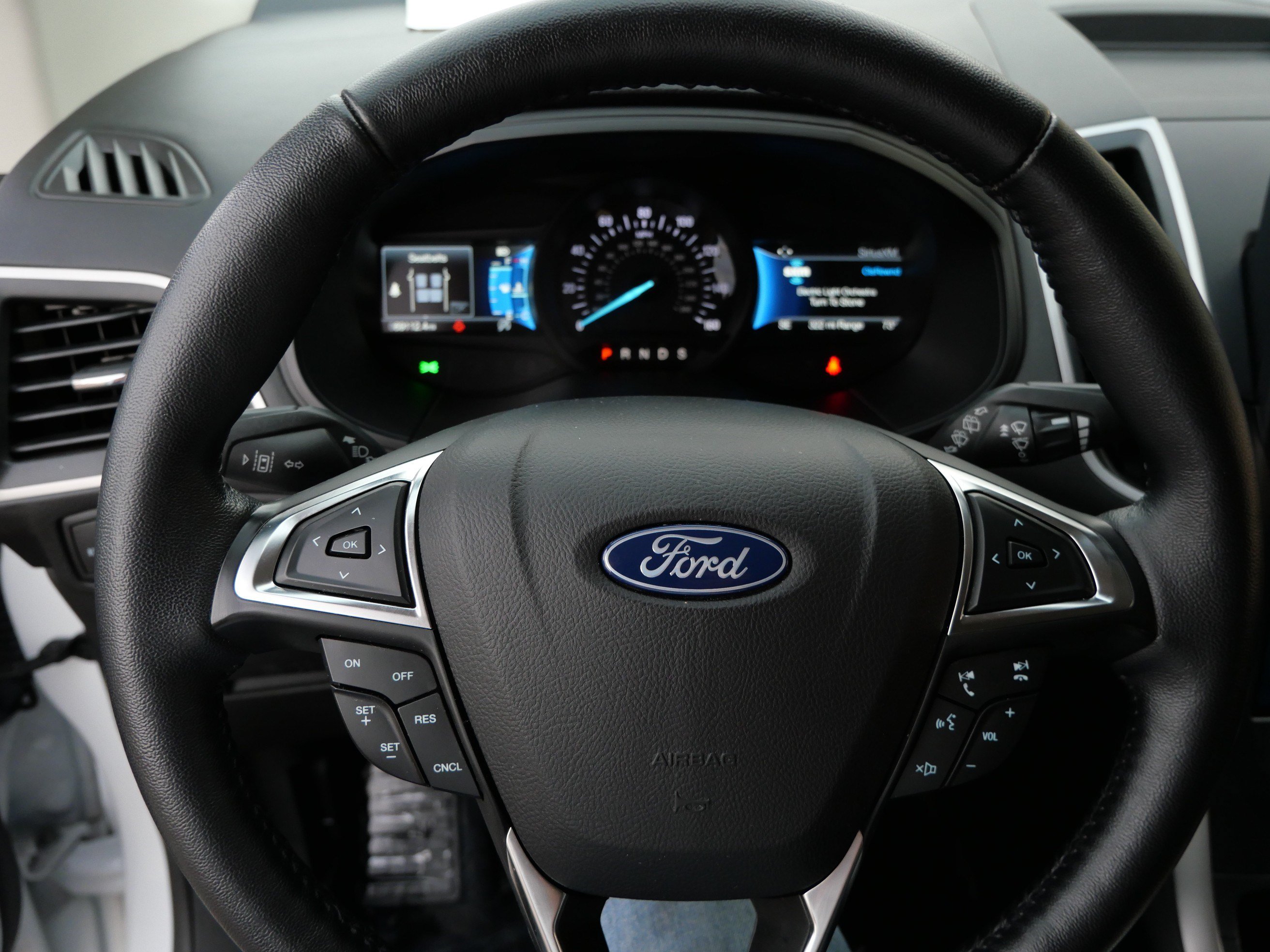 Certified 2022 Ford Edge SEL w/ Convenience Package AWD/4WD image 25