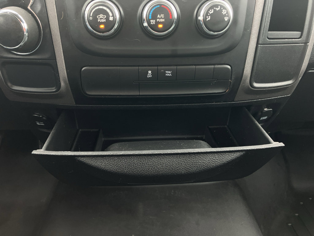 Used 2018 RAM 1500 Express image 25