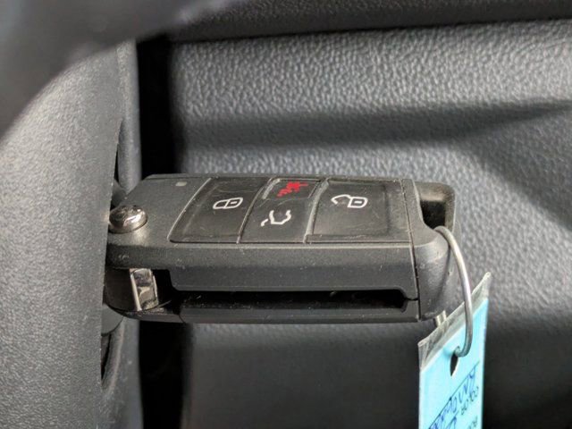 Used 2024 Volkswagen Jetta Sport image 27