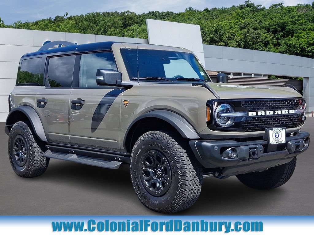 Certified 2025 Ford Bronco Badlands AWD/4WD image 1
