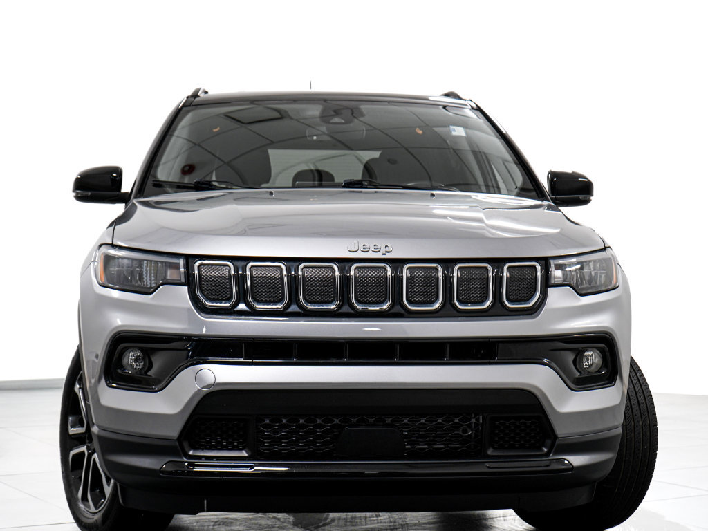 Used 2022 Jeep Compass Limited AWD/4WD image 3