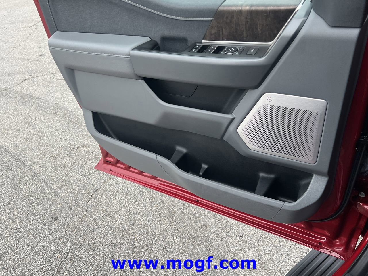 Certified 2023 Ford F150 Lariat w/ Equipment Group 502A High image 22