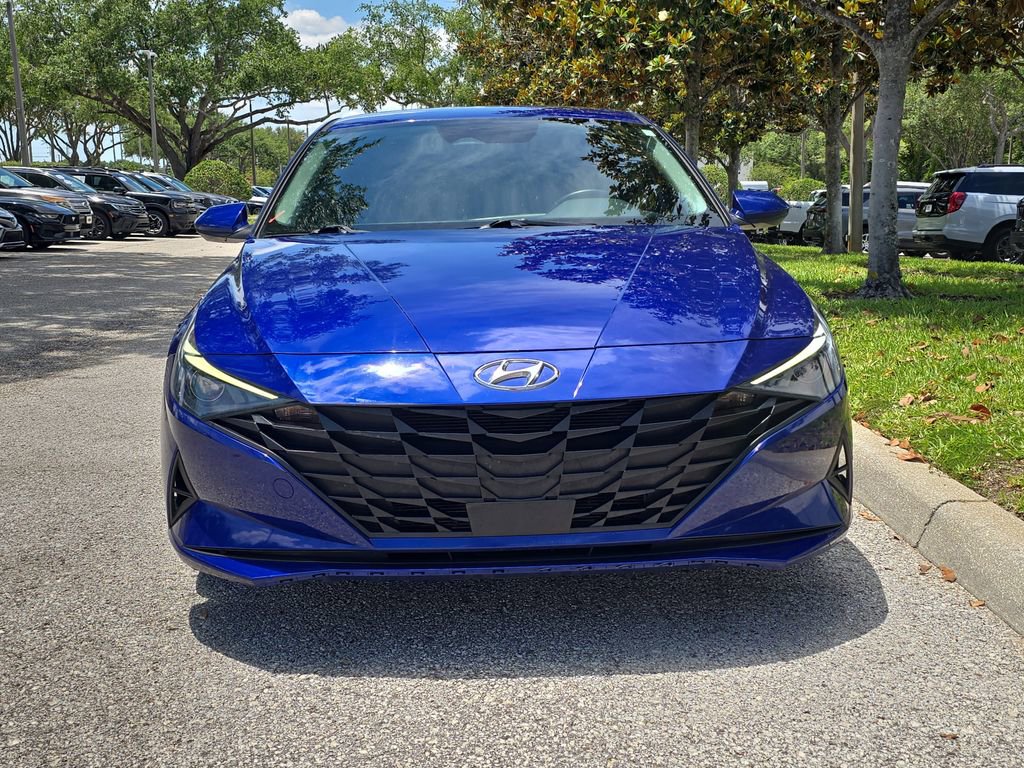 Used 2021 Hyundai Elantra SEL w/ Convenience Package FWD image 2