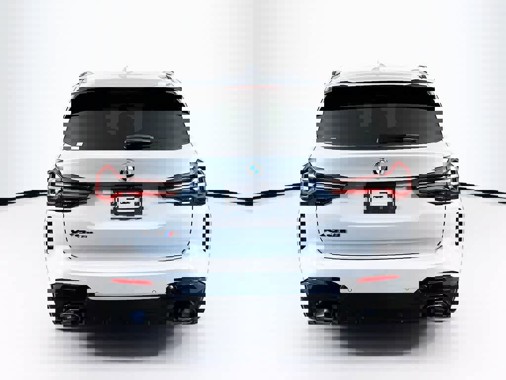 Used 2024 BMW X3 sDrive30i w/ Premium Package w/ZPA image 4