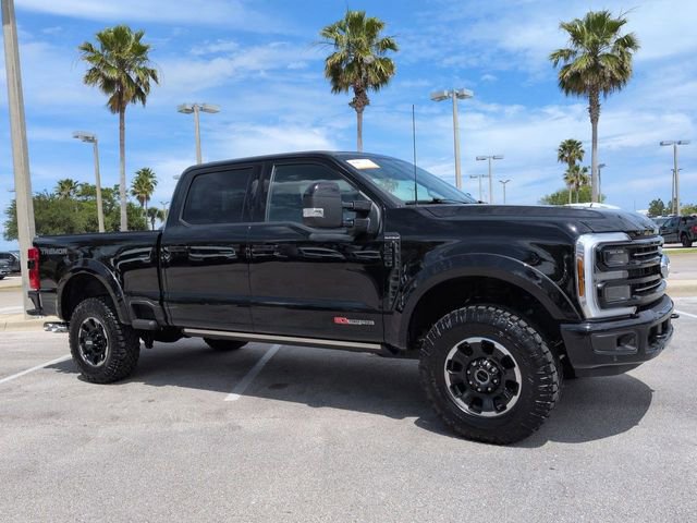 Certified 2025 Ford F250 Platinum w/ Tremor Off-Road Package AWD/4WD image 2