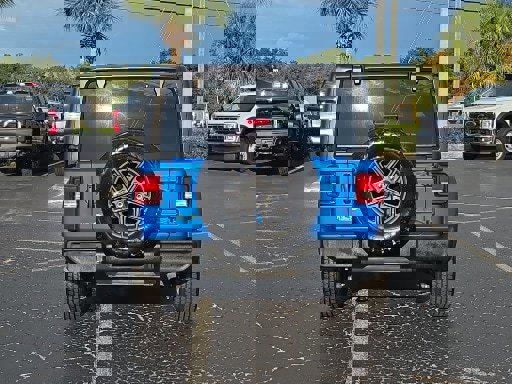 Used 2024 Jeep Wrangler Sport S image 4