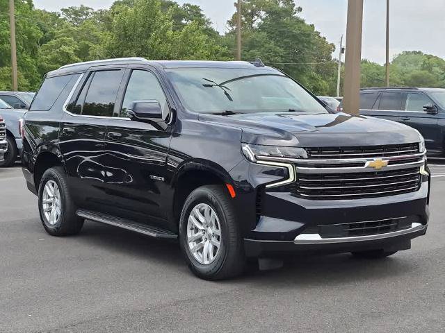 Used 2022 Chevrolet Tahoe LT w/ Luxury Package AWD/4WD image 2