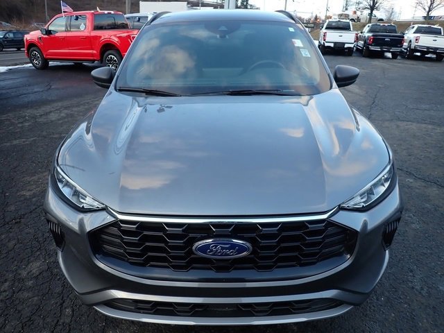 Certified 2024 Ford Escape ST-Line w/ Tech Pack #1 image 8