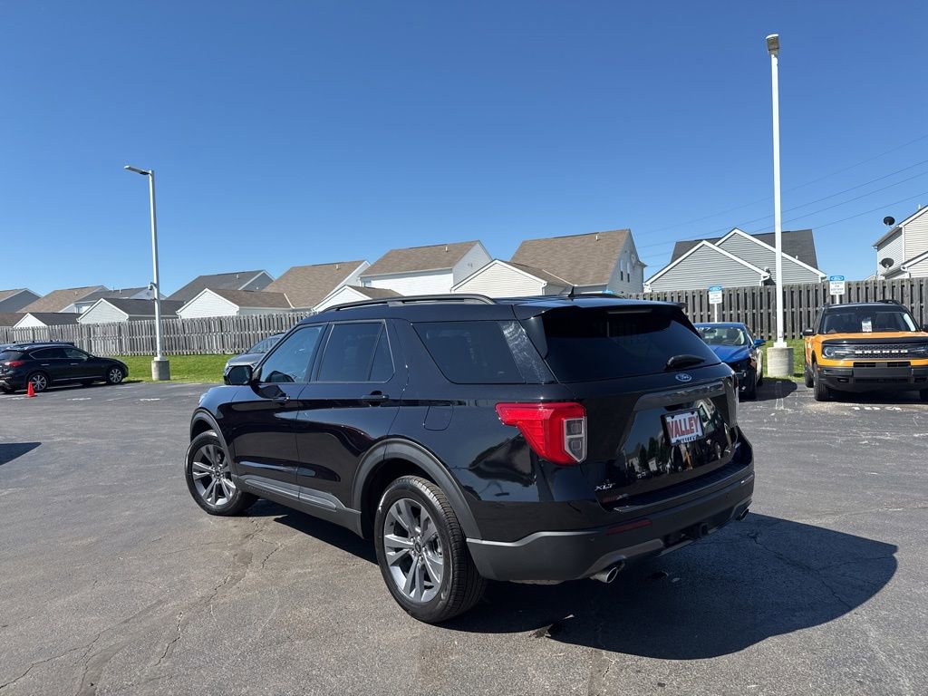 Certified 2023 Ford Explorer XLT w/ Equipment Group 202A AWD/4WD image 52