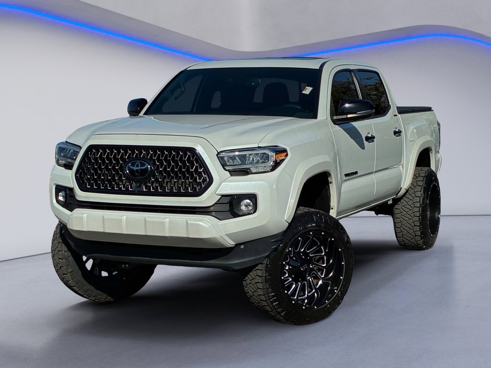Used 2023 Toyota Tacoma Limited w/ Nightshade Package AWD/4WD image 2