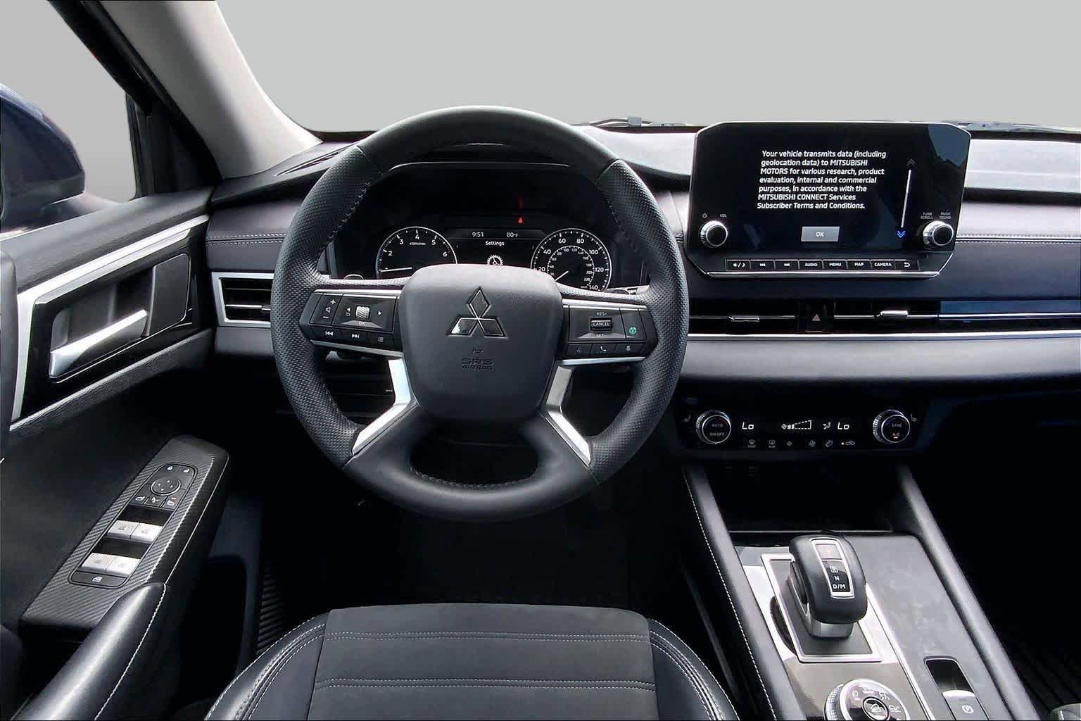 Used 2024 Mitsubishi Outlander SE FWD image 6