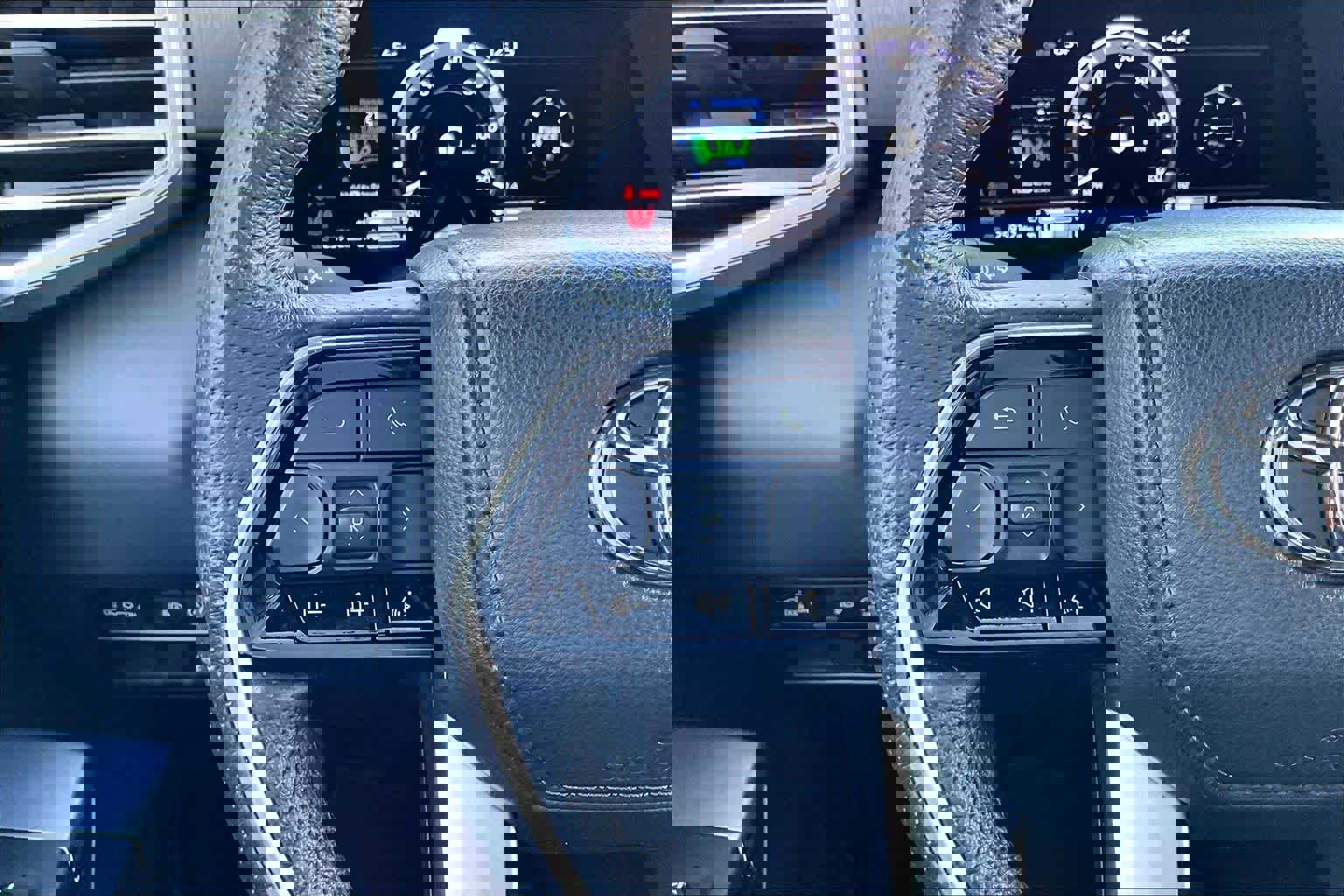 Used 2023 Toyota Tundra Platinum image 23