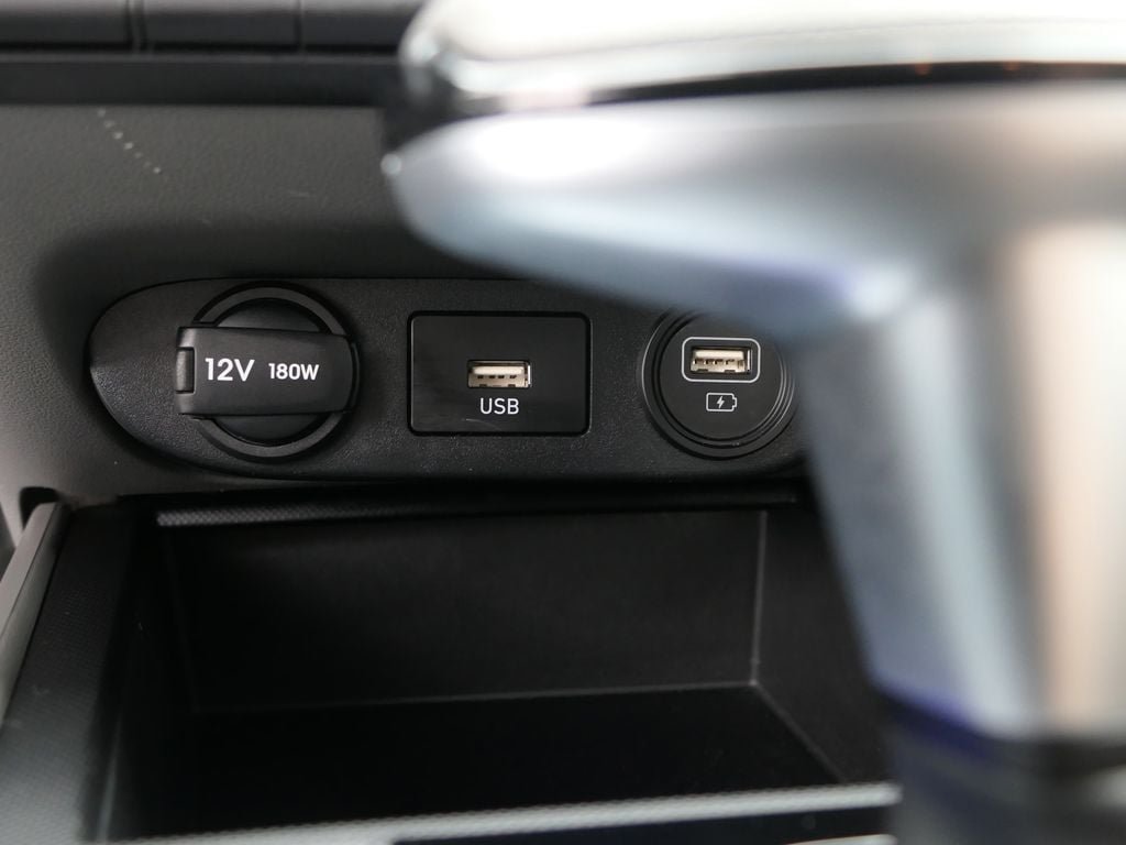 Used 2023 Hyundai Elantra Blue FWD image 22