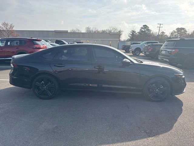 Used 2024 Honda Accord Sport image 3