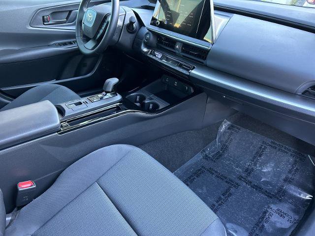 Used 2024 Toyota Prius LE image 15